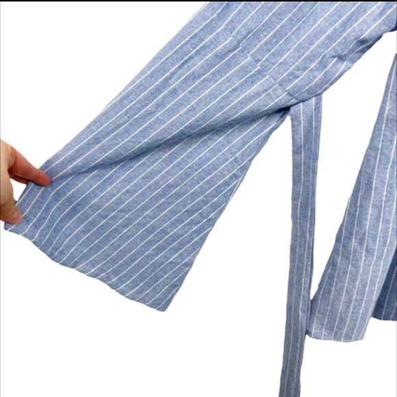 Unique 21 by ASOS Striped Off the Shoulder Bell Sleeve Tie Sleeve Blouse Size 8 - Picture 4 of 6